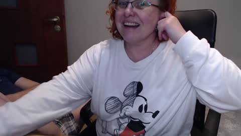 Snapshot of joannaandneighbour chatting on 02/06/25, 05:30 Joanna and Greg online show from 02/06/25, 05:30