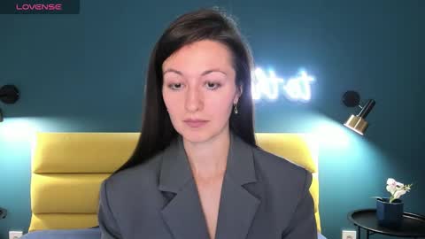 Joan online show from 09/17/25, 01:29