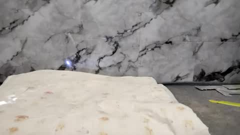 joe_bp89470 online show from 10/27/25, 05:17