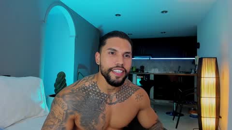 Snapshot of joe_esthetic chatting on 02/05/25, 02:29 joe_esthetic online show from 02/05/25, 02:29
