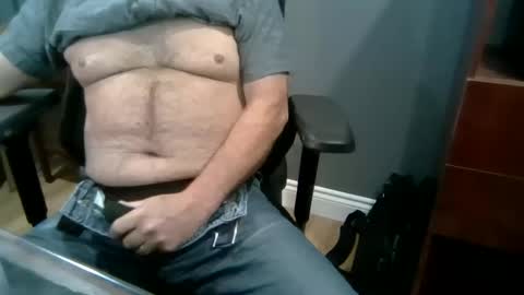 Snapshot of joebloe02 chatting on 09/26/25, 01:37 joebloe02 online show from 09/26/25, 01:37