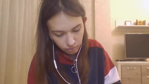 Snapshot of joelbigalk chatting on 09/29/25, 02:11 Jennifer online show from 09/29/25, 02:11