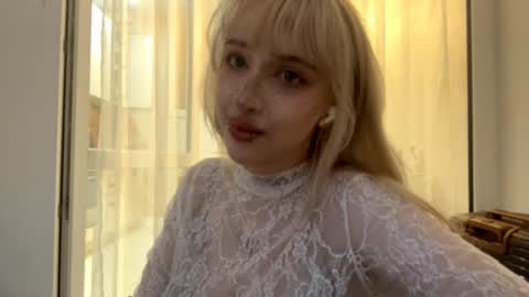 Snapshot of joellavaranda chatting on 10/15/25, 02:17 Amaya online show from 10/15/25, 02:17
