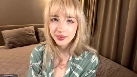 Amaya online show from 10/25/25, 04:02