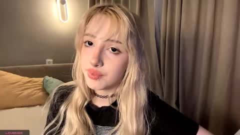 Amaya online show from 11/14/25, 03:22