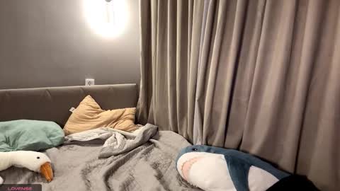 Amaya online show from 11/17/25, 03:29