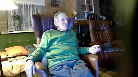 Snapshot of johan7_heet chatting on 12/06/24, 08:07 johan7 heet online show from 12/06/24, 08:07