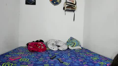 johan_and_antonella online show from 10/15/25, 02:55