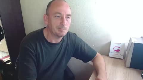 Johan online show from 11/16/25, 01:06