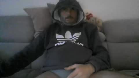 Snapshot of johannsen7733 chatting on 12/03/24, 07:32 johannsen7733 online show from 12/03/24, 07:32