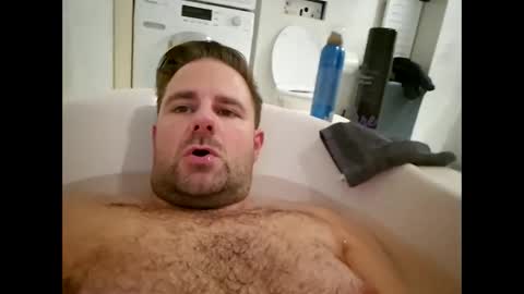 john281985 online show from 10/19/25, 05:57