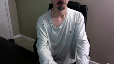 john757533 online show from 11/23/25, 10:15