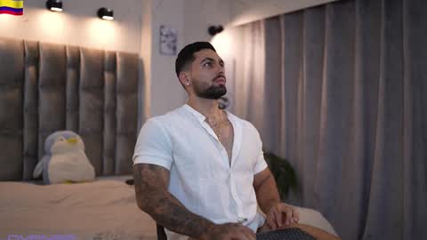 Snapshot of john_king29 chatting on 11/04/25, 11:59 john online show from 11/04/25, 11:59