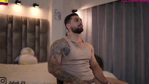 Snapshot of john_king29 chatting on 11/17/25, 10:15 john online show from 11/17/25, 10:15