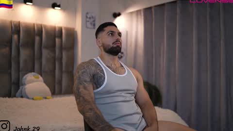 Snapshot of john_king29 chatting on 11/19/25, 12:54 john online show from 11/19/25, 12:54