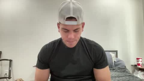Snapshot of johnafterdark chatting on 12/17/24, 07:37 JAXX online show from 12/17/24, 07:37