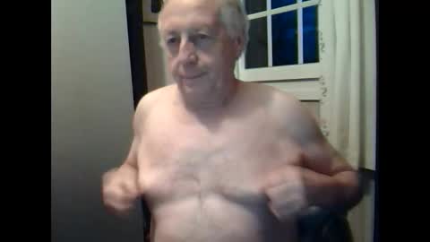 Snapshot of johnjohn6226623 chatting on 02/04/25, 05:23 johnjohn6226 online show from 02/04/25, 05:23