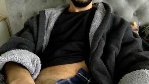 johnniewalker9 online show from 11/22/25, 11:42