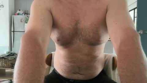 Snapshot of johnnyblueskies chatting on 10/23/25, 06:06 Johnny Blue Eyes online show from 10/23/25, 06:06