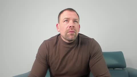 Snapshot of johnnydough82 chatting on 03/12/25, 04:51 johnnydough82 online show from 03/12/25, 04:51