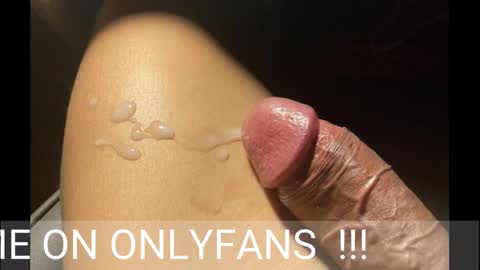 Snapshot of johnnyfun_xxx chatting on 03/10/25, 05:11 Johnnystrongarms online show from 03/10/25, 05:11