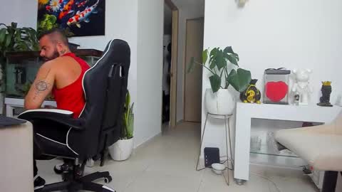 JOHNNY online show from 10/17/25, 12:25