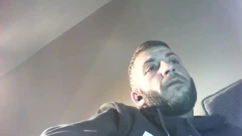 Snapshot of johnnypoly chatting on 01/06/25, 01:31 bigboy online show from 01/06/25, 01:31