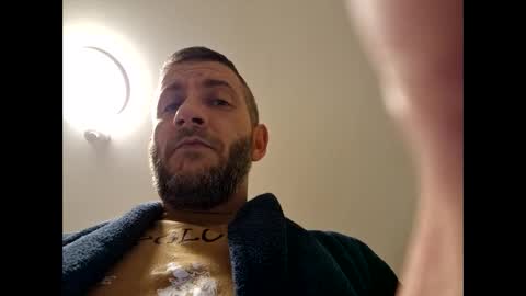 Snapshot of johnnypoly chatting on 01/26/25, 10:35 bigboy online show from 01/26/25, 10:35