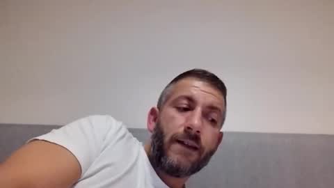 Snapshot of johnnypoly chatting on 10/11/25, 07:12 bigboy online show from 10/11/25, 07:12