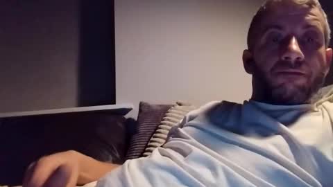 Snapshot of johnnypoly chatting on 11/30/25, 06:28 bigboy online show from 11/30/25, 06:28