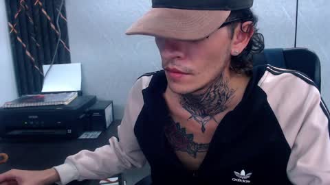 Snapshot of johnsonisaac94_ chatting on 02/04/25, 05:31 johnsonisaac94 online show from 02/04/25, 05:31