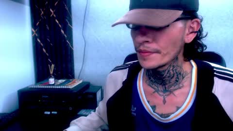 Snapshot of johnsonisaac94_ chatting on 02/15/25, 04:36 johnsonisaac94 online show from 02/15/25, 04:36