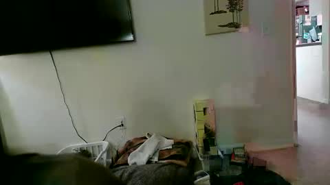 Snapshot of johnsonmcbain chatting on 12/02/24, 11:18 johnsonmcbain online show from 12/02/24, 11:18