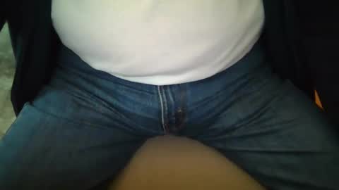 Snapshot of johnxxx549 chatting on 10/12/25, 02:38 johnxxx549 online show from 10/12/25, 02:38