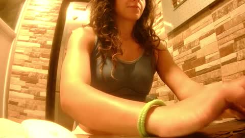 Snapshot of jojofit chatting on 09/30/25, 05:51 JojoFit online show from 09/30/25, 05:51