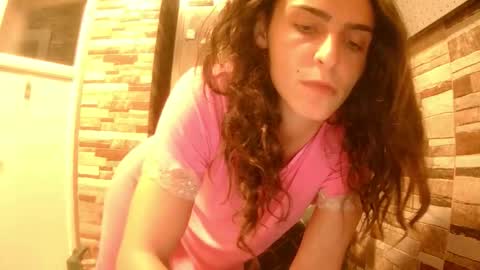 Snapshot of jojofit chatting on 10/03/25, 06:16 JojoFit online show from 10/03/25, 06:16