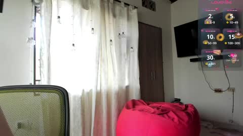 Snapshot of jolie_reyes1 chatting on 12/07/24, 06:37 jolie_reyes1 online show from 12/07/24, 06:37