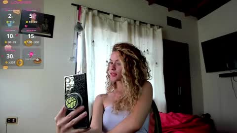 Snapshot of jolie_reyes1 chatting on 12/22/24, 07:52 jolie_reyes1 online show from 12/22/24, 07:52