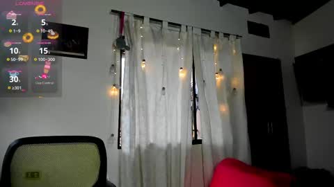 Snapshot of jolie_reyes1 chatting on 02/09/25, 05:22 jolie_reyes1 online show from 02/09/25, 05:22