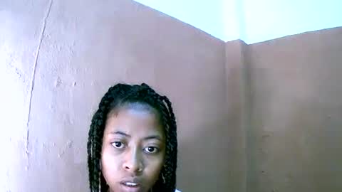 joliekah27 online show from 01/31/25, 04:03