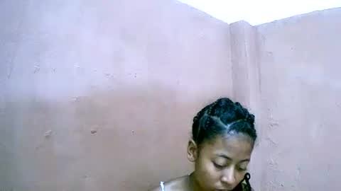 joliekah27 online show from 02/01/25, 07:34