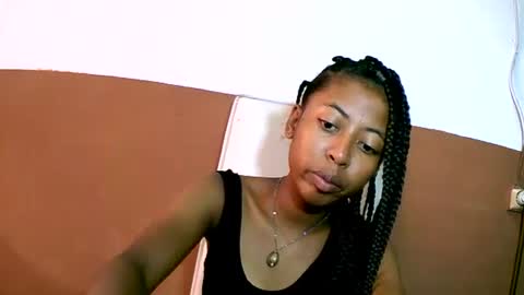 joliekah27 online show from 02/14/25, 06:56