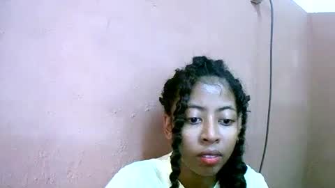 joliekah27 online show from 02/24/25, 09:43