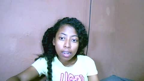 joliekah27 online show from 02/26/25, 12:05