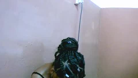 joliekah27 online show from 02/26/25, 11:09