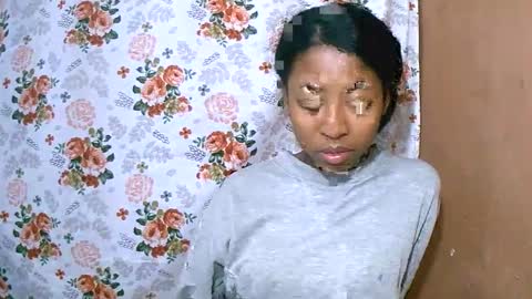 joliekah27 online show from 03/08/25, 04:39