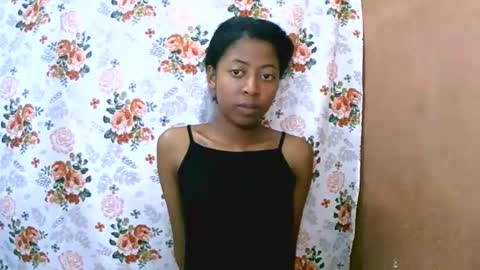 joliekah27 online show from 03/10/25, 07:40