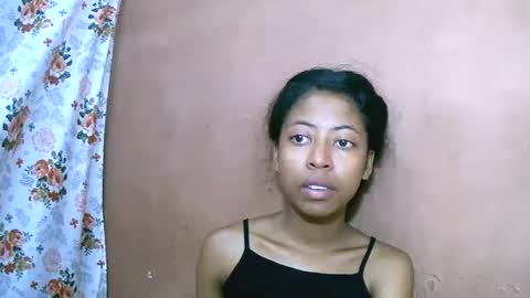 joliekah27 online show from 03/11/25, 04:43