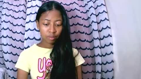 joliekah27 online show from 09/17/25, 09:00