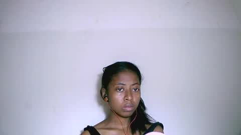 joliekah27 online show from 09/22/25, 08:11